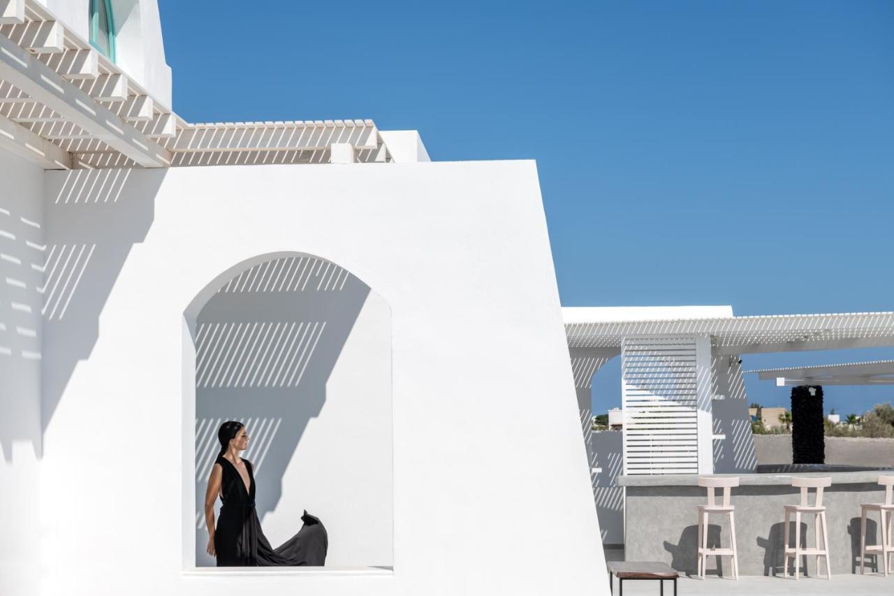 ホテル Santa Irina Luxury Sunny Lofts ペリヴォラス エクステリア 写真