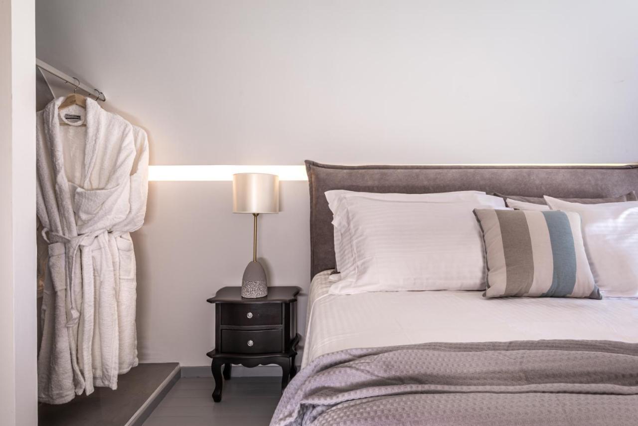 ホテル Santa Irina Luxury Sunny Lofts ペリヴォラス エクステリア 写真