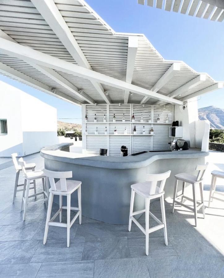 ホテル Santa Irina Luxury Sunny Lofts ペリヴォラス エクステリア 写真