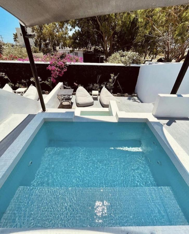 ホテル Santa Irina Luxury Sunny Lofts ペリヴォラス エクステリア 写真