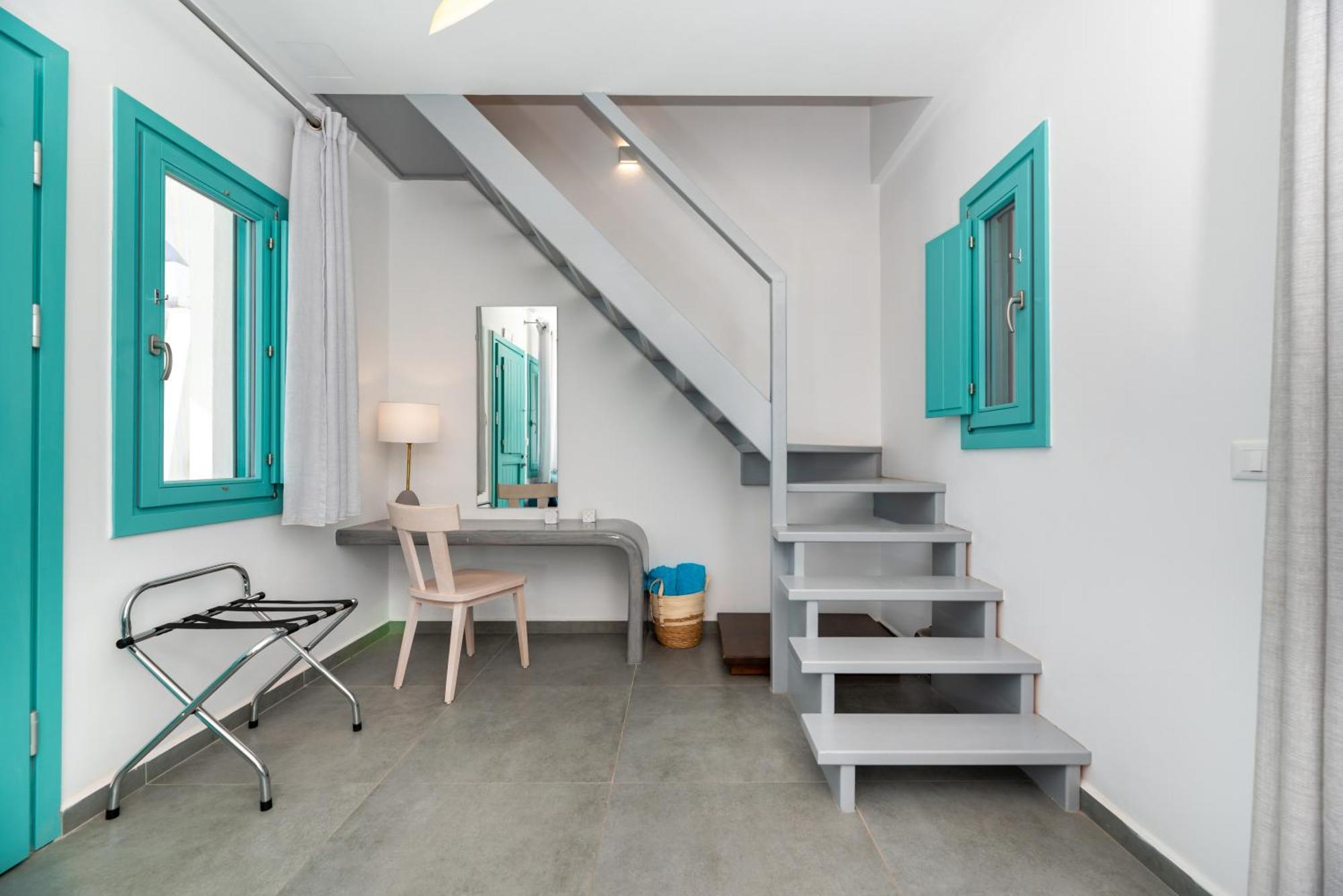 ホテル Santa Irina Luxury Sunny Lofts ペリヴォラス エクステリア 写真