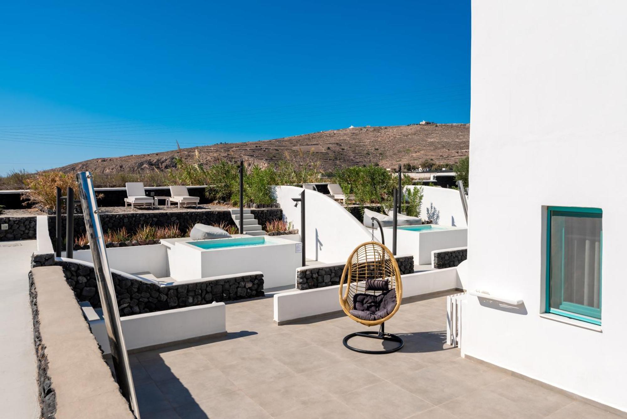 ホテル Santa Irina Luxury Sunny Lofts ペリヴォラス エクステリア 写真