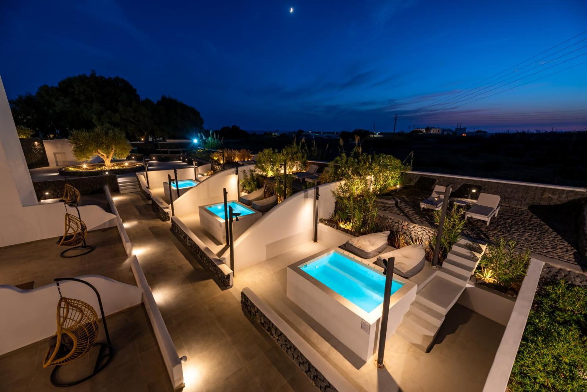 ホテル Santa Irina Luxury Sunny Lofts ペリヴォラス エクステリア 写真